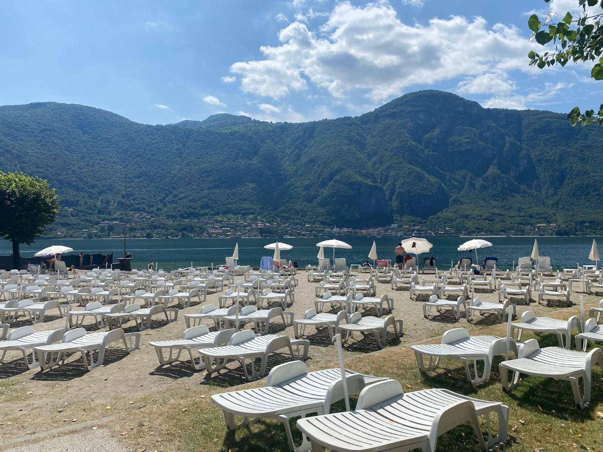 Villa The Swan - Composed By 2 Apartments Mandello del Lario Exterior foto